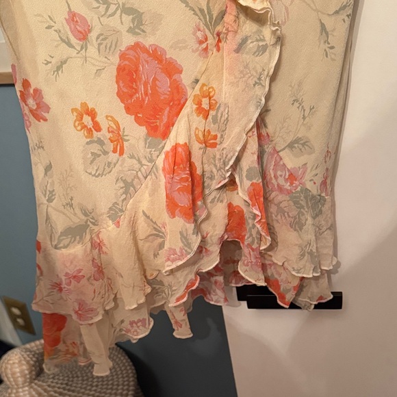 Express Floral Ruffle Midi Dress - Picture 3 of 4